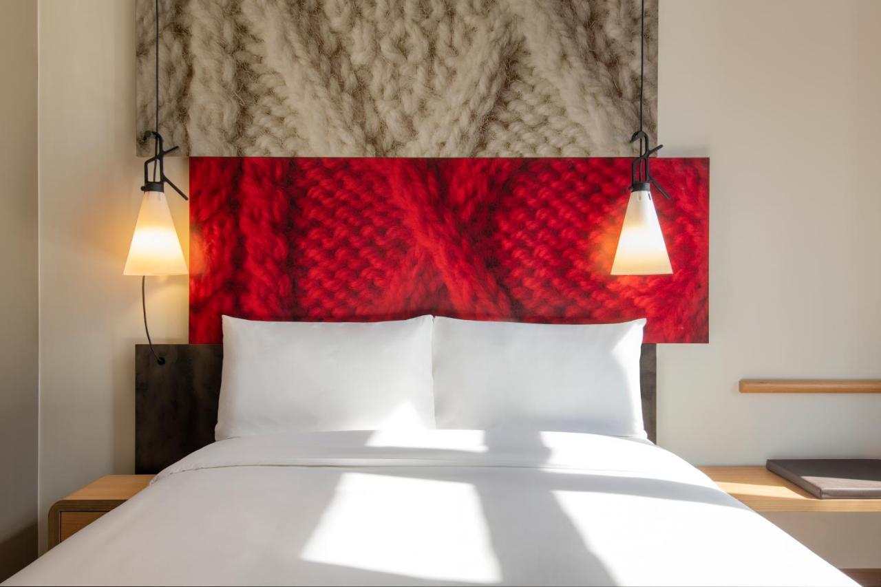 Ibis Doha Hotel Bagian luar foto